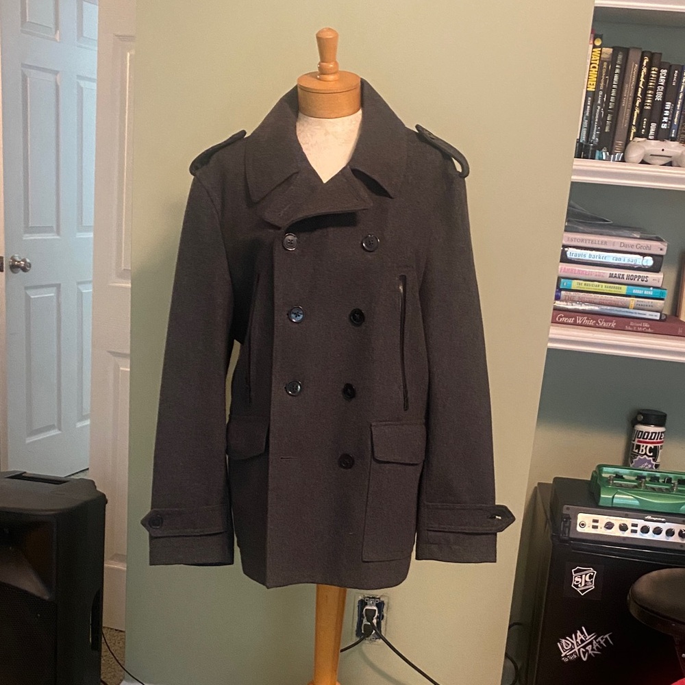 Express Dark Gray Peacoat for Men with a lot of pockets